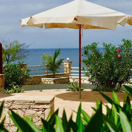 Casita Solemar Direkt Am Atlantik Villa Calheta Buitenkant foto